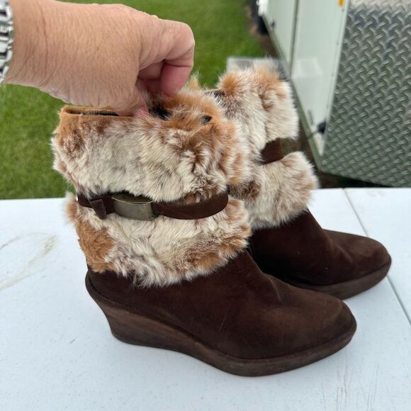 Stuart Weitzman Brown Rabbit Fur-Trimmed Wedge Boots - Picture 1 of 8